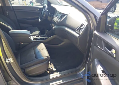 2016 Hyundai Tucson Sport z USA, uszkodzony, nr VIN KM8J33A28GU050317